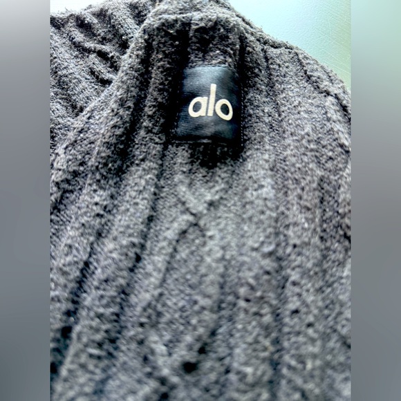 ALO Yoga Black Cable Knit Hooded Sweater - Picture 3 of 4